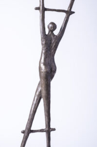 Femme échelle/christiane Erard